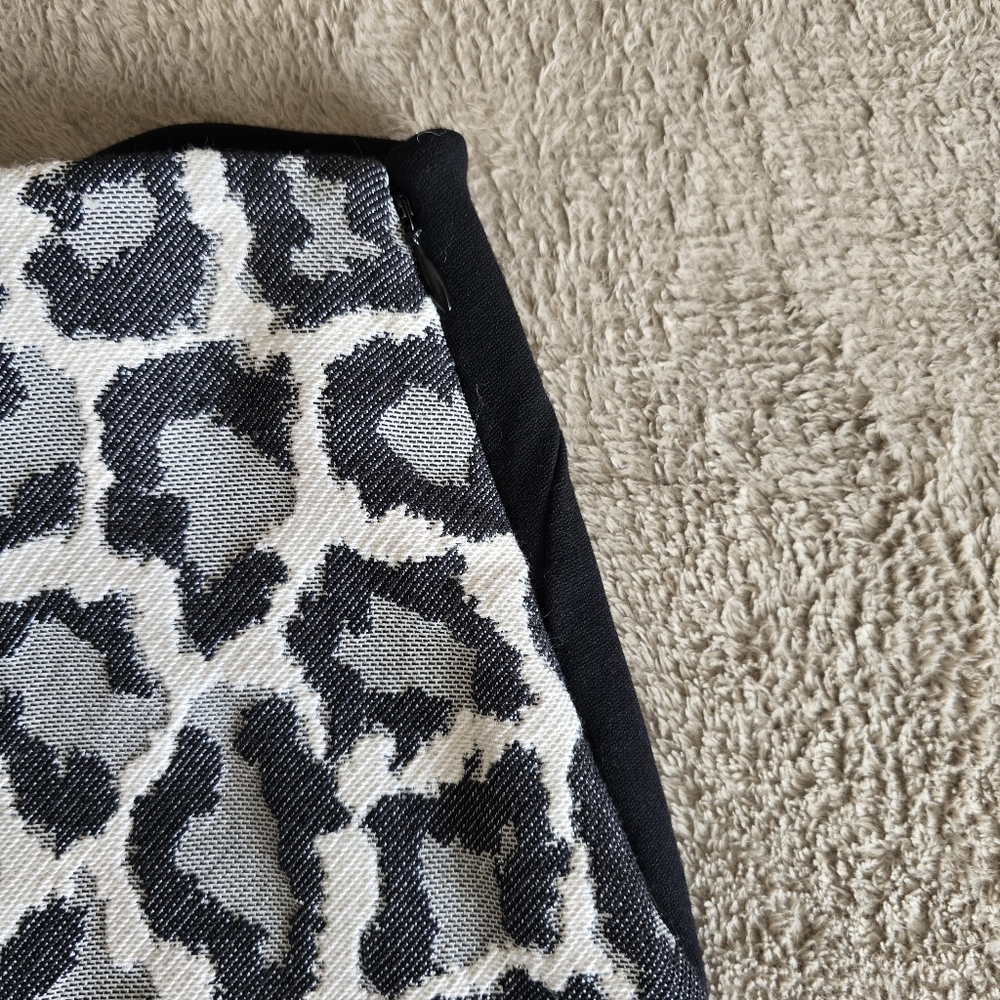 Diane Von Furstenberg Emma Leopard Print Knee Length Pencil Skirt Size 10 - Picture 5 of 12